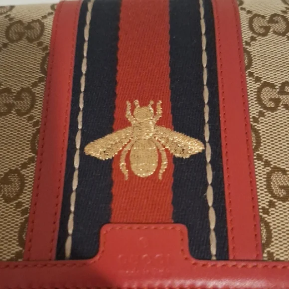 *AUTHENTIC* Gucci Leather Bee Web Wallet On A Strap - Picture 2 of 7
